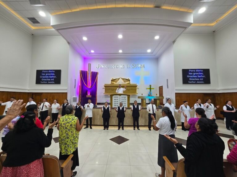 Viernes del Baño de la Limpieza Espiritual en el Templo de la Fe