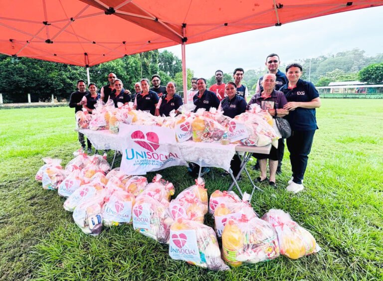 El Unisocial solidarizándose en la costa norte del país